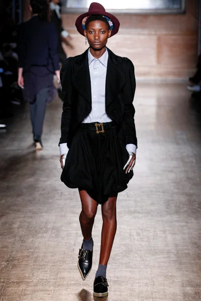 Look 5